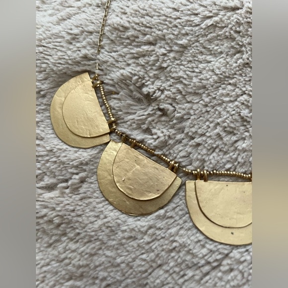 LOFT Golden Disk Necklace - Picture 5 of 5